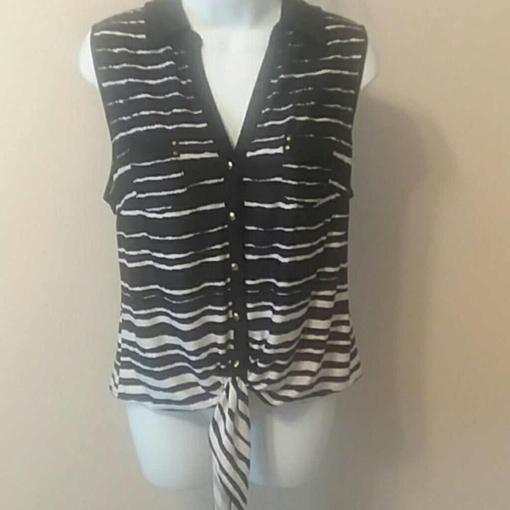 Tie Front, Sleeveless Blouse